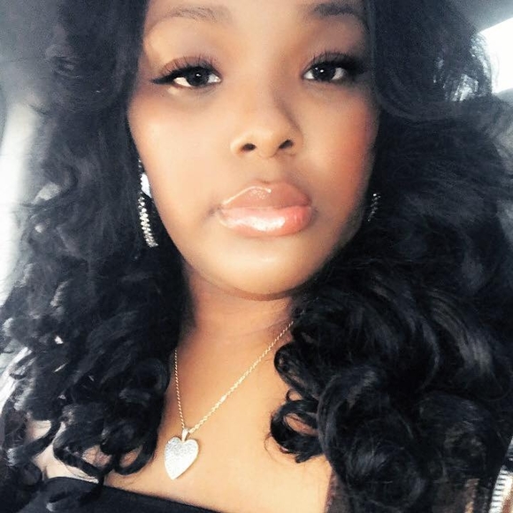 Meet your Posher, Dominiqua - Picture 1 of 1